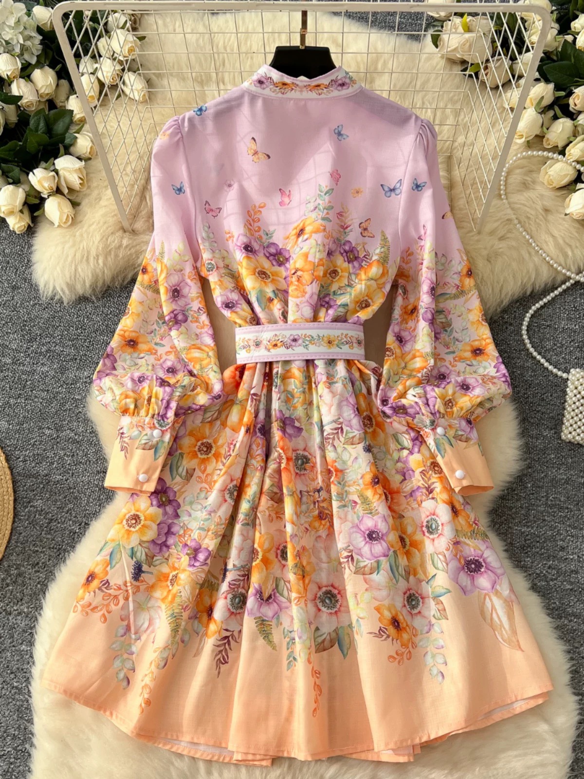 She has all access print dress  ED162 images